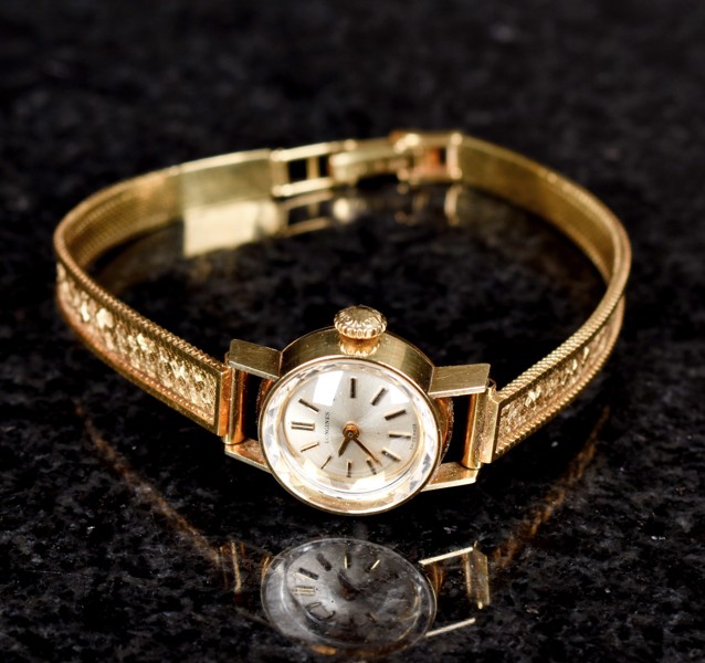 Longines Damur 18K Guld 1900 t Auktion norrlandsauktionsverk.se